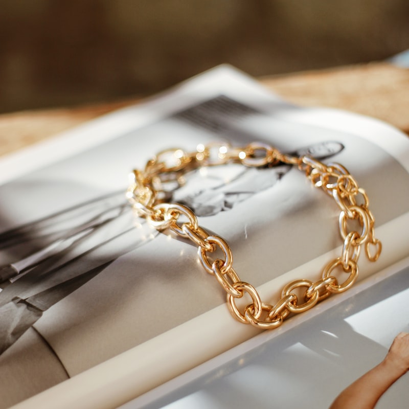 Layered gold ketting